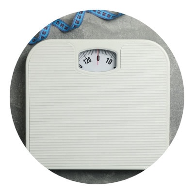 Measuring kilograms to weigh in the tent